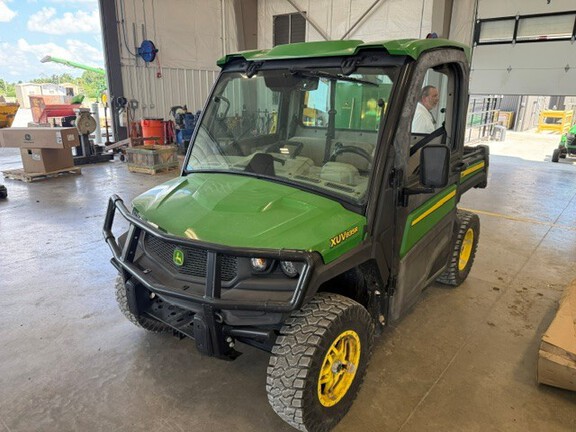 Photo of 2020 John Deere XUV 835R