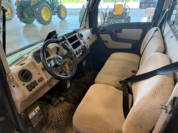 Photo of 2020 John Deere XUV 835R