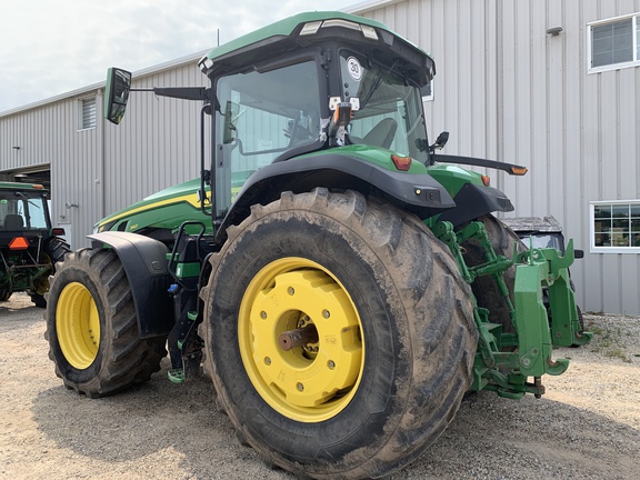 Photo of 2023 John Deere 8R 340