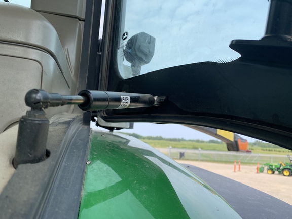 Photo of 2023 John Deere 8R 340