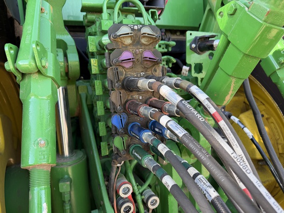 2025 John Deere 8R 410 - Photo24