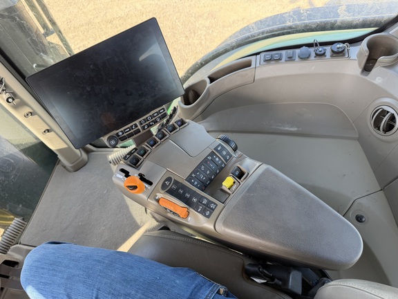 2025 John Deere 8R 410 - Photo33