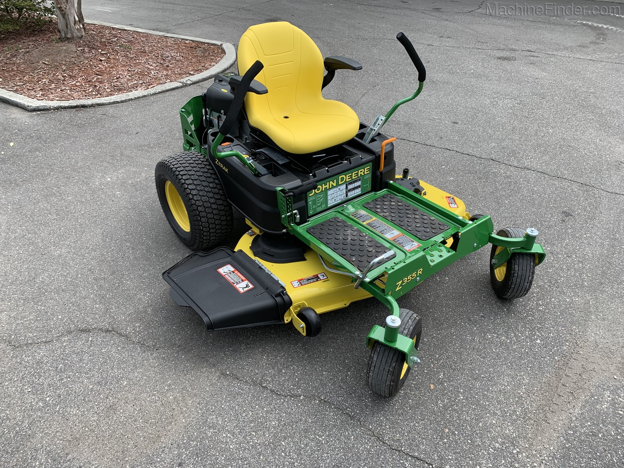 2020 John Deere Z355R Image 3