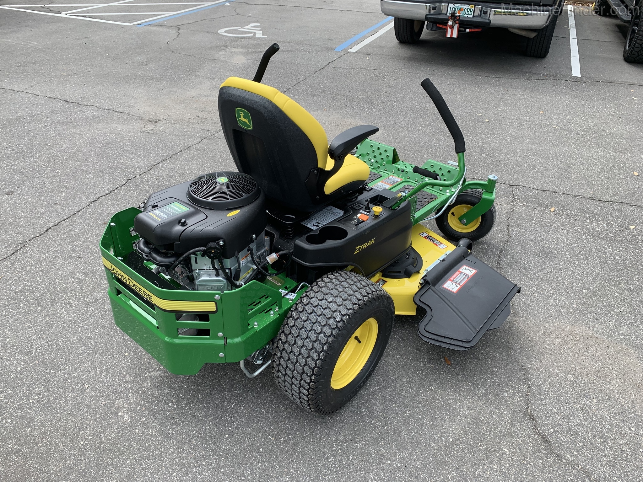 2020 John Deere Z355R Image 5