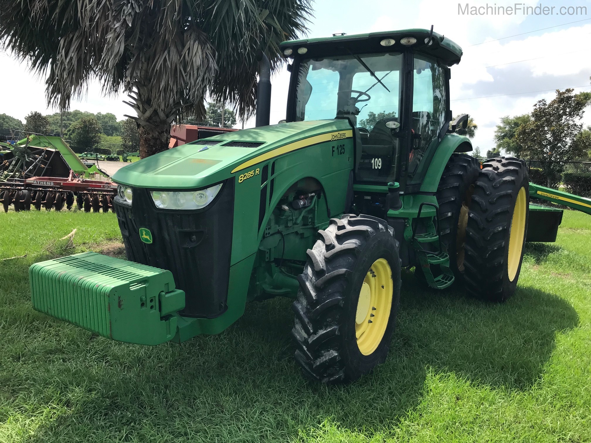 2011 John Deere 8285R Image 1