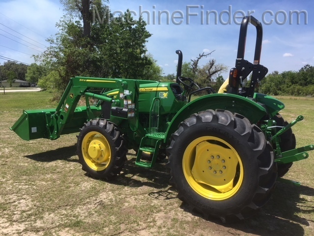 2020 John Deere 5075E w/ Loader Image 4