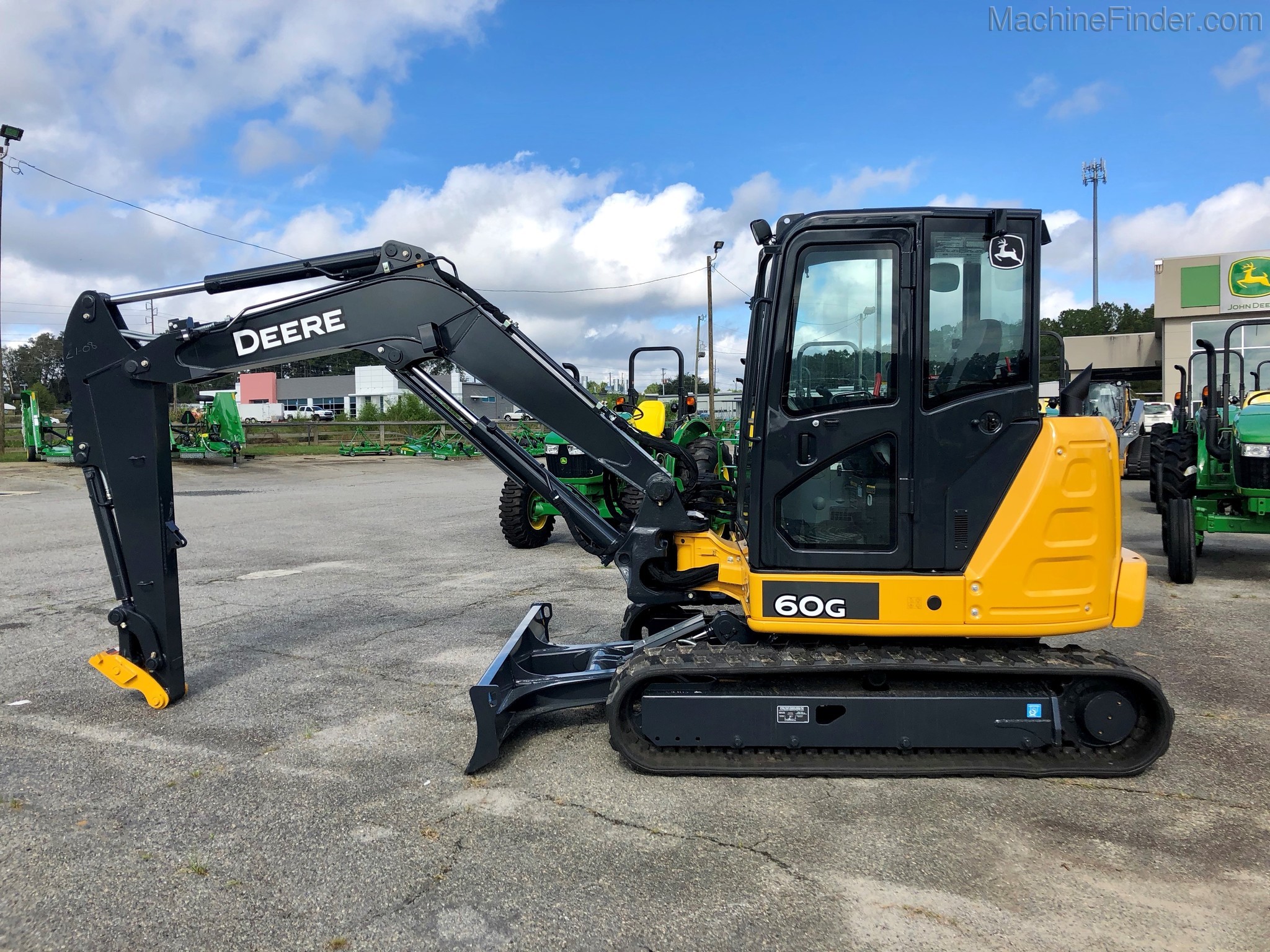 2020 John Deere 60G CAB Image 1