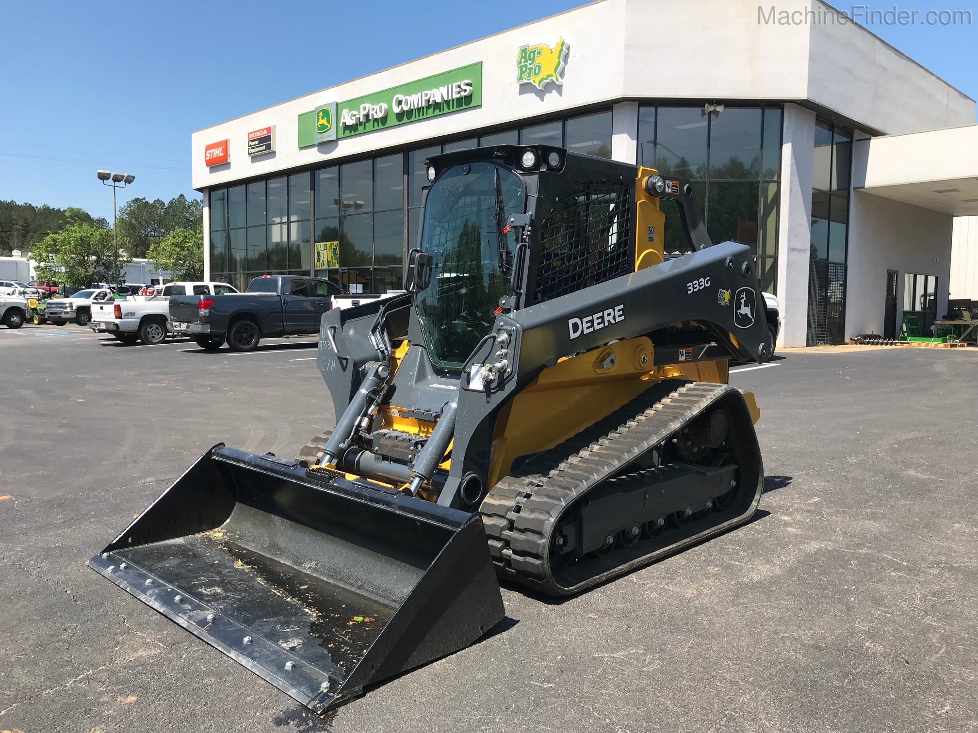 2020 John Deere 333G Image 1