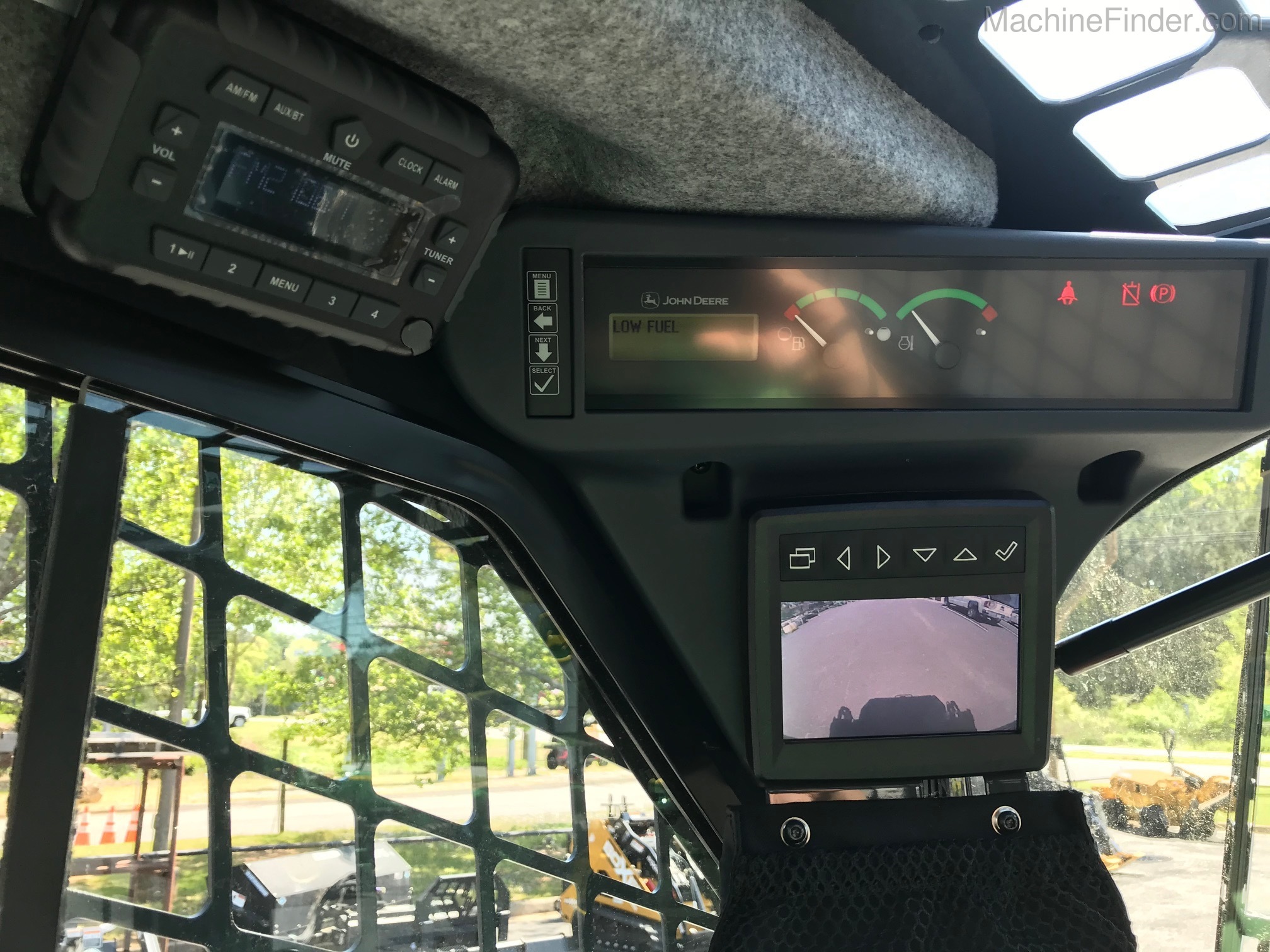 2020 John Deere 333G Image 9