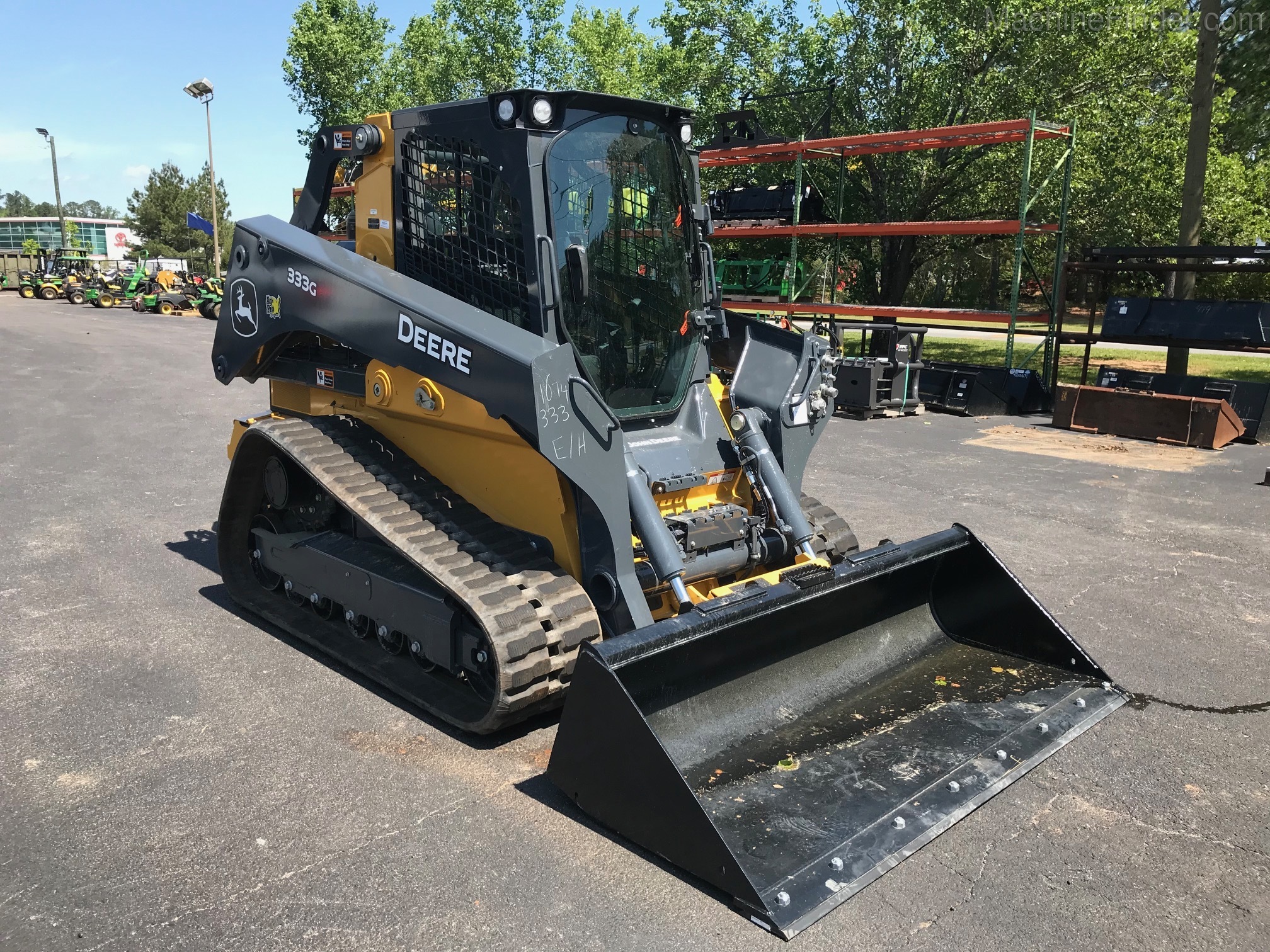 2020 John Deere 333G Image 7