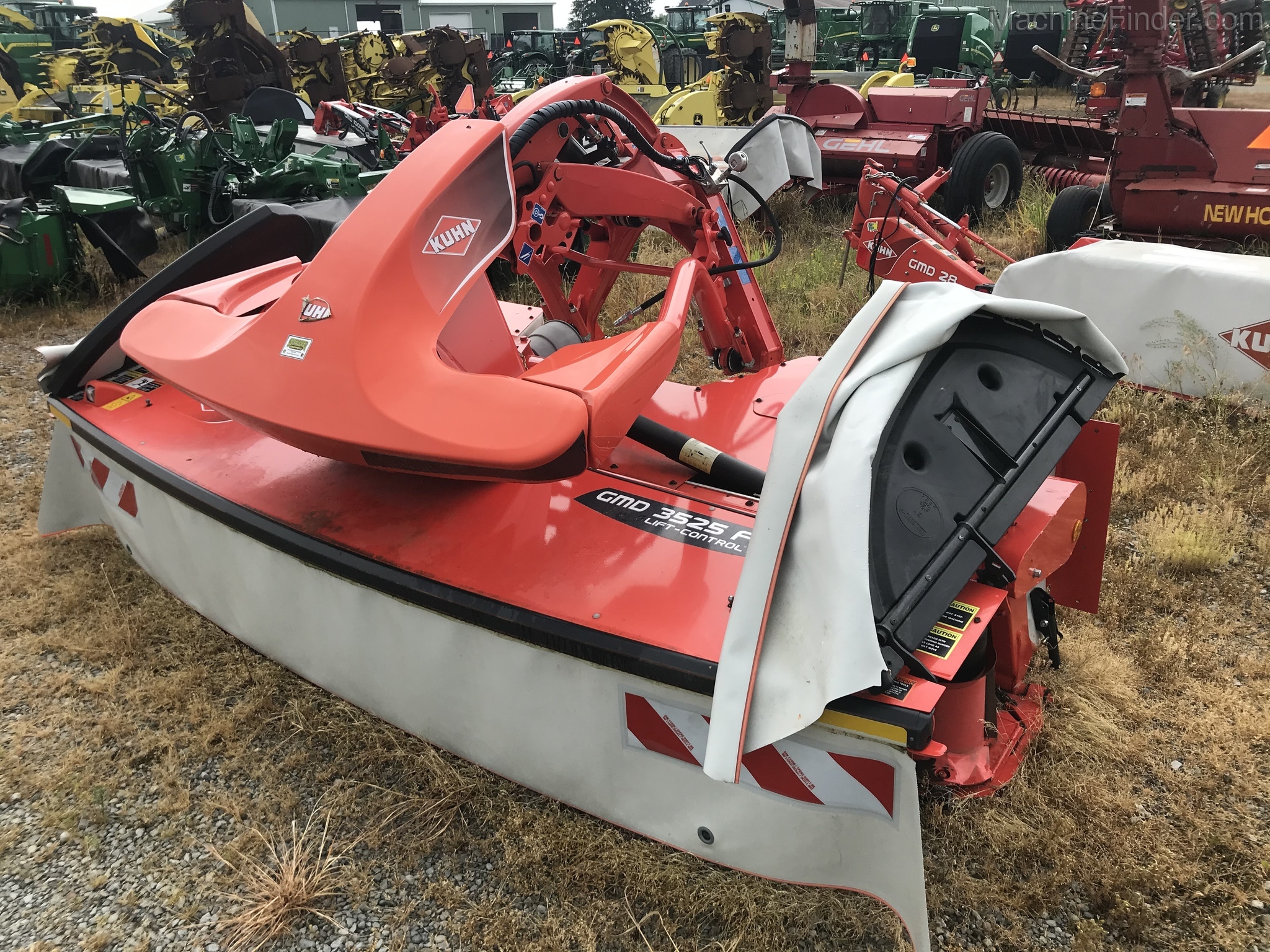 2017 Kuhn GMD3525F Image 1