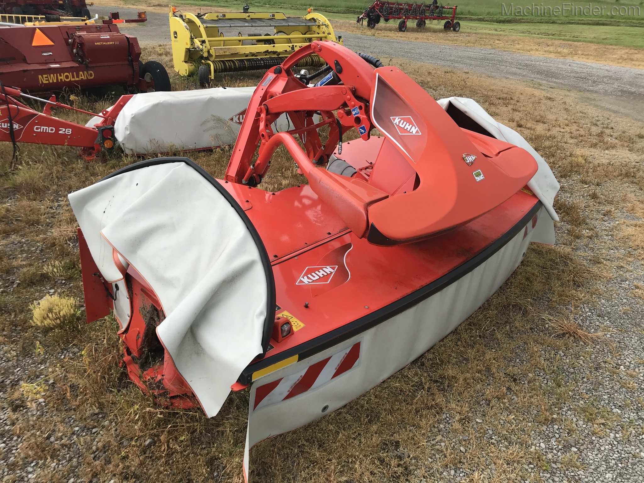 2017 Kuhn GMD3525F Image 4