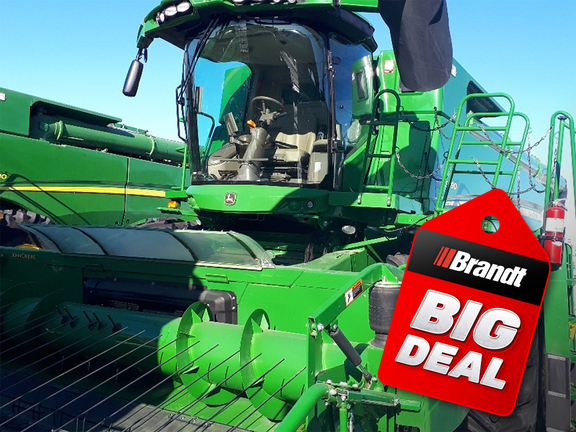 Photo of a 2018 John Deere S790
