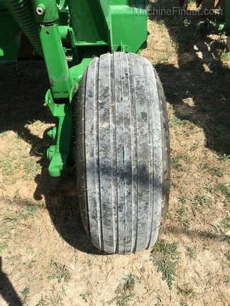 2014 John Deere 946 Image 7