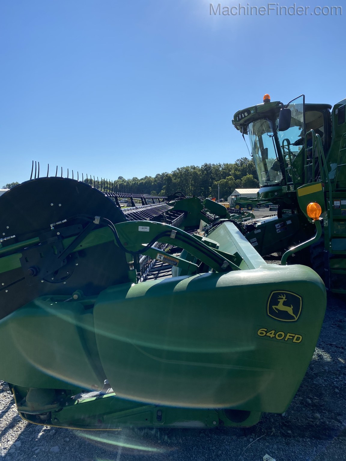 2013 John Deere 640FD Image 8