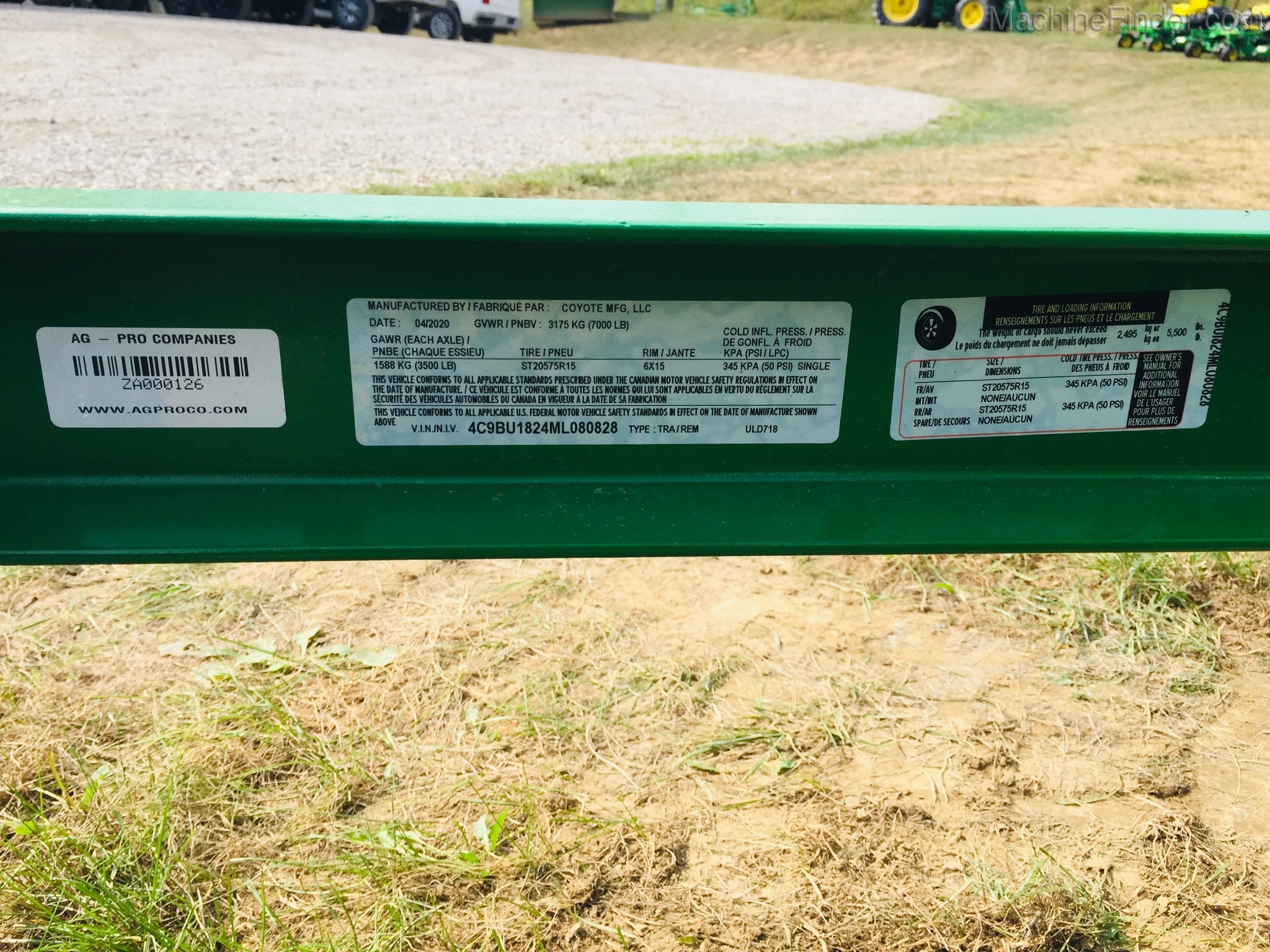 2020 John Deere 1025R Image 8