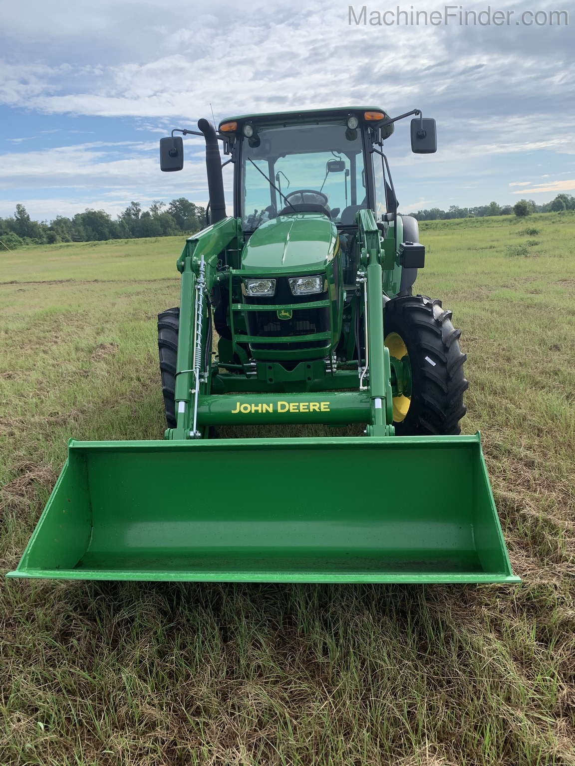 2020 John Deere 5100M Image 3