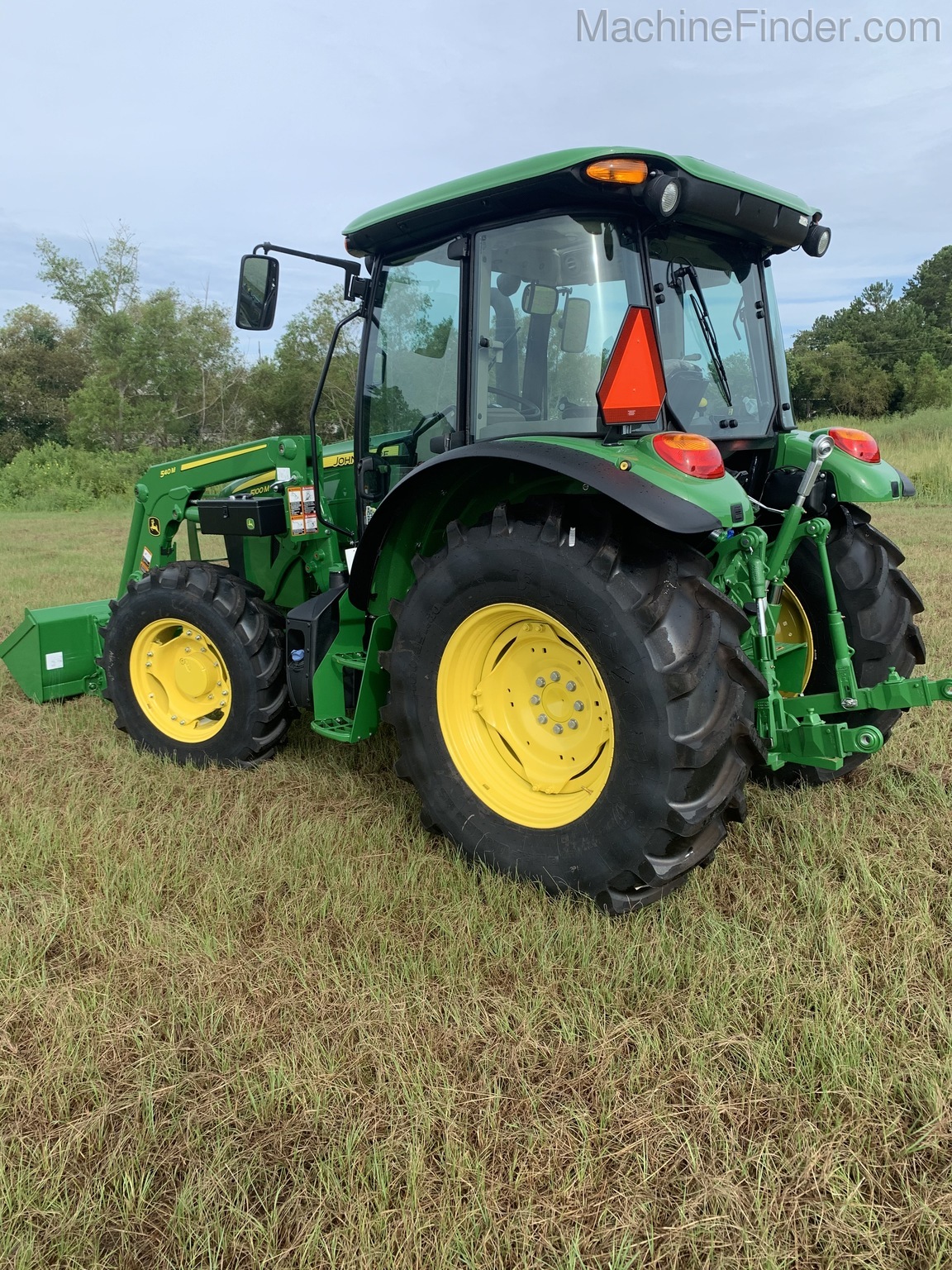2020 John Deere 5100M Image 4