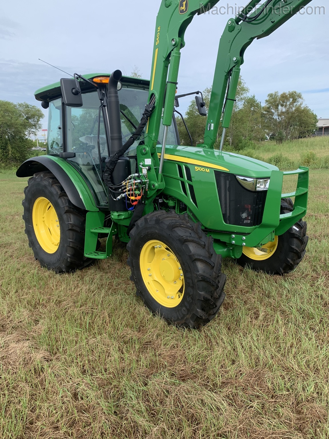 2020 John Deere 5100M Image 14