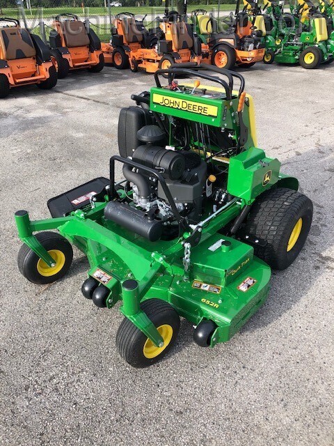 2020 John Deere 652R Image 1