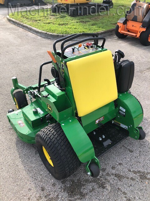 2020 John Deere 652R Image 6