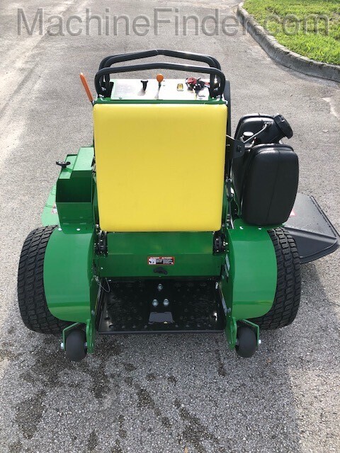 2020 John Deere 652R Image 7