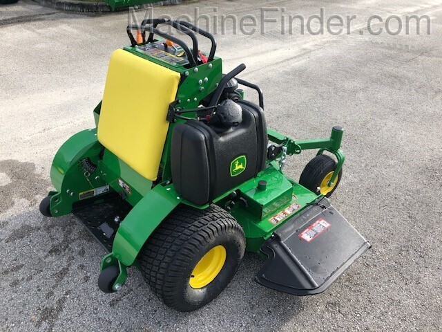 2020 John Deere 652R Image 8