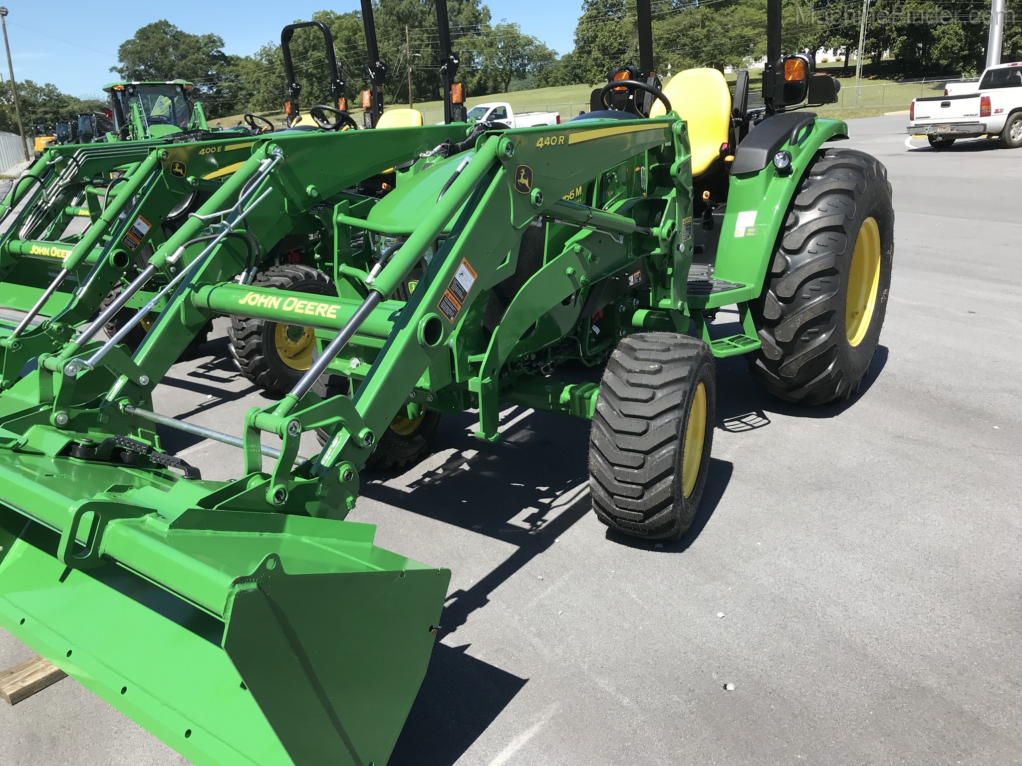 2020 John Deere 4066M Heavy Duty Image 1