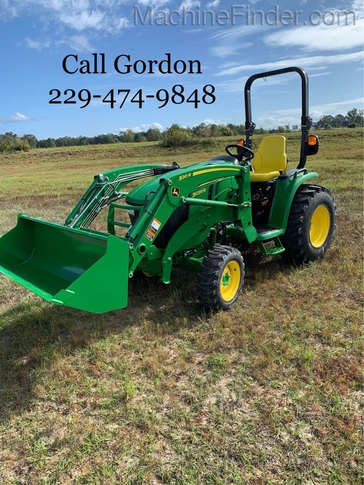 2020 John Deere 3039R Image 3