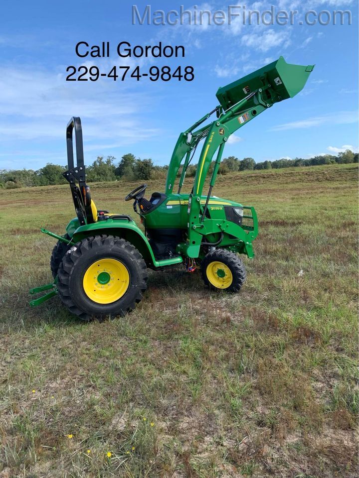 2020 John Deere 3039R Image 2