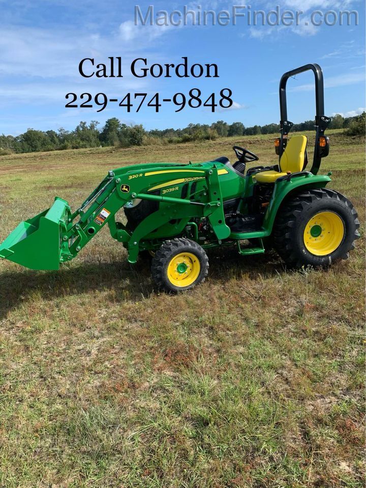 2020 John Deere 3039R Image 4