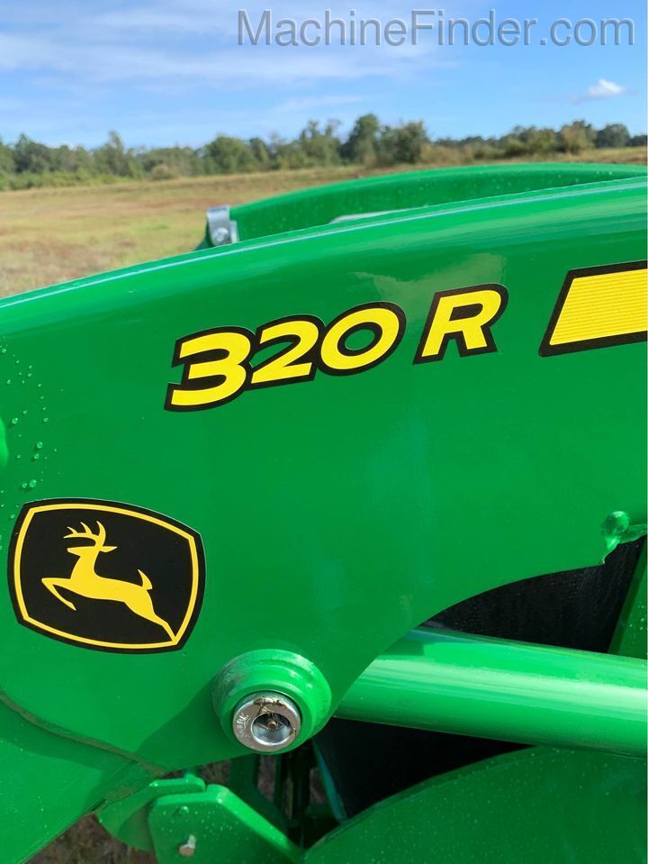 2020 John Deere 3039R Image 12