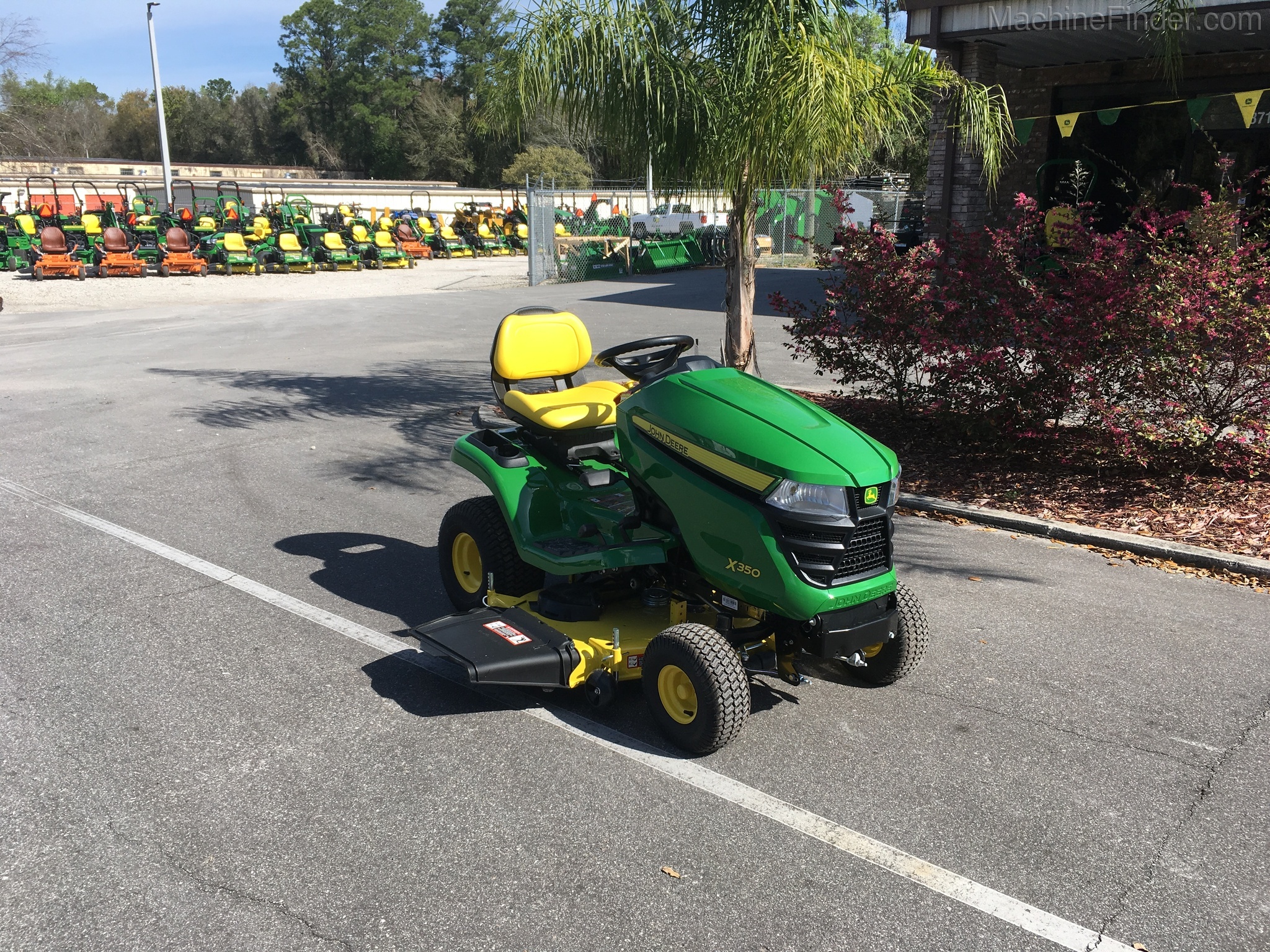 2021 John Deere X350 Image 2