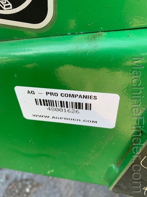 2007 John Deere 568 Image 4