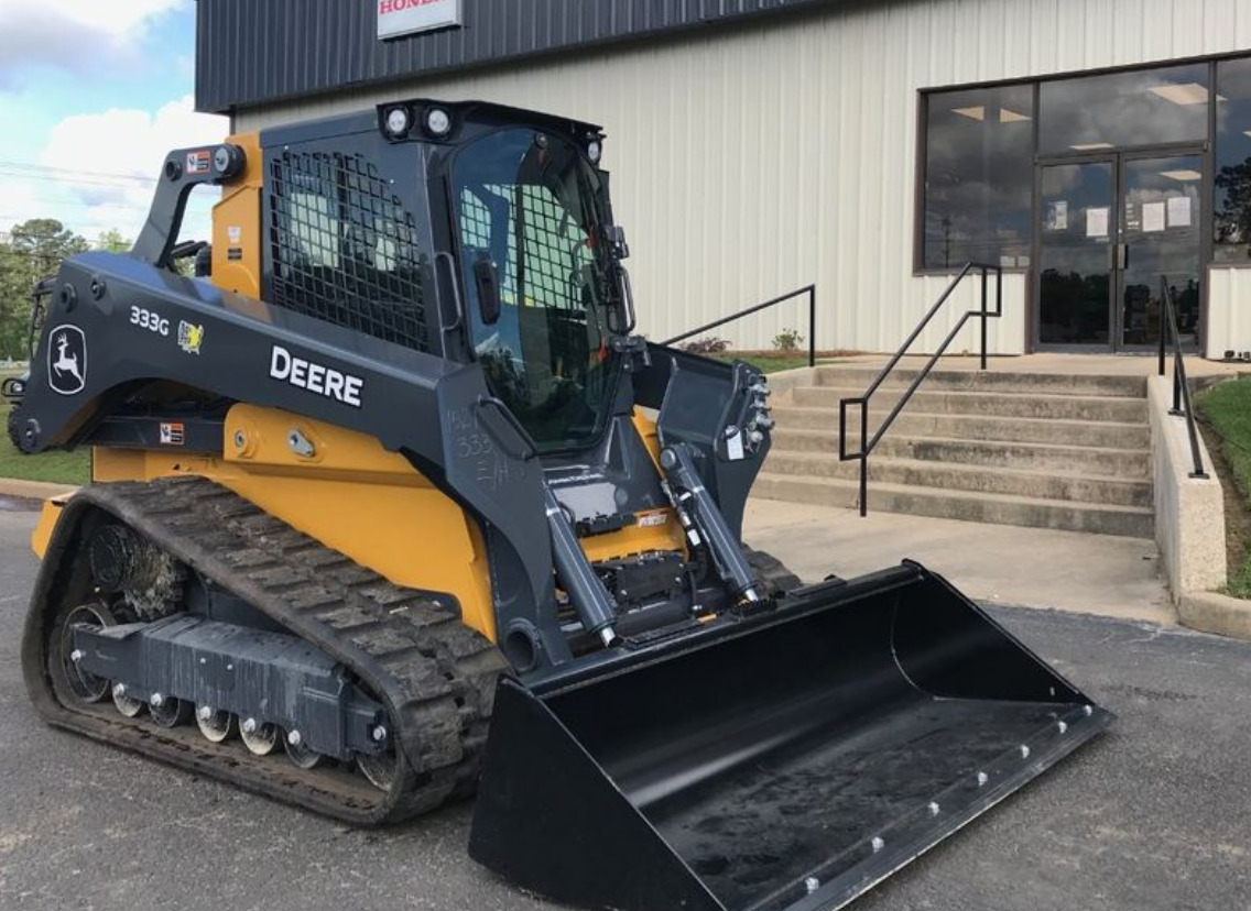 2023 John Deere 333G Image 3