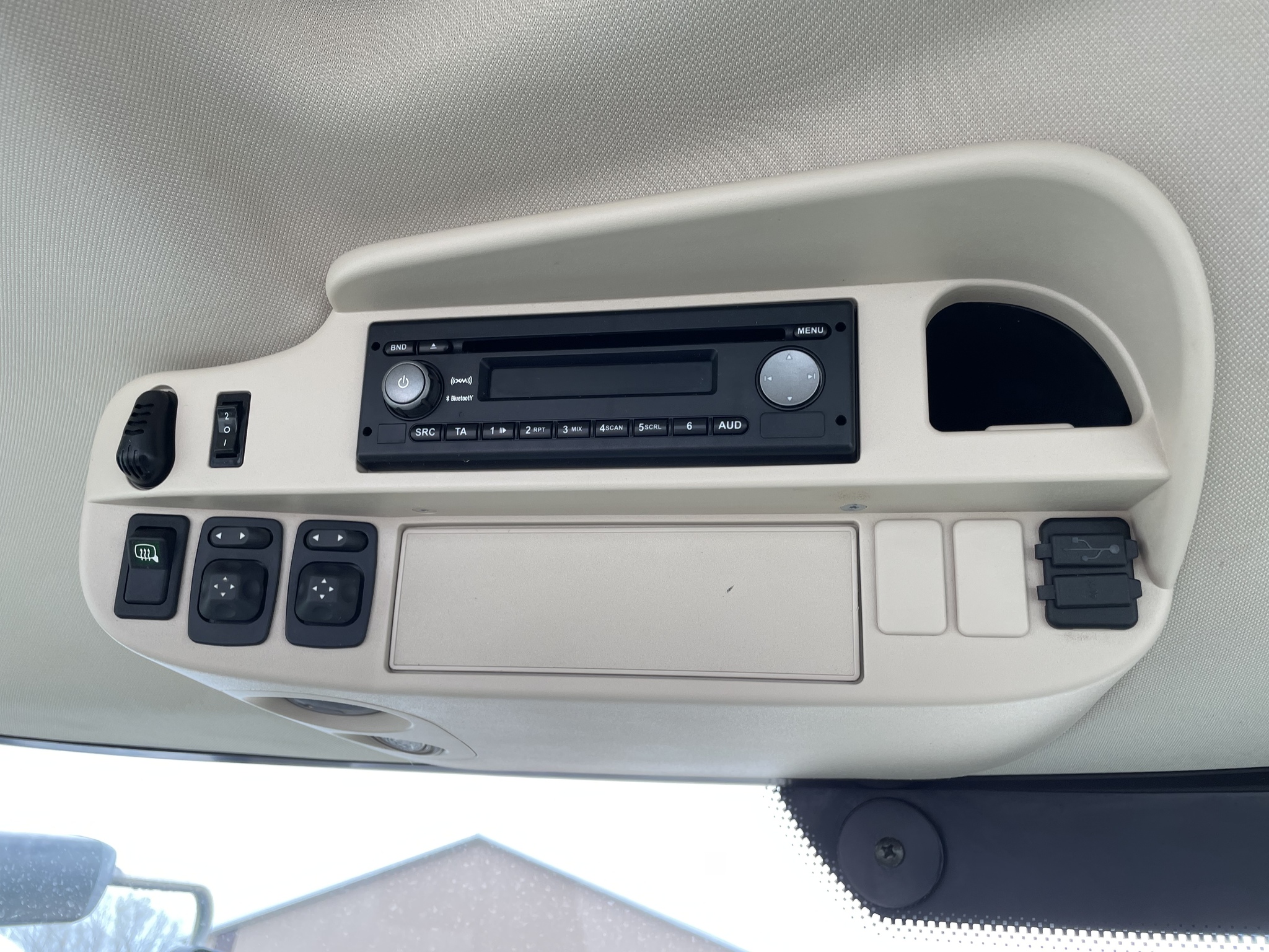 2015 John Deere 6175R Image 9