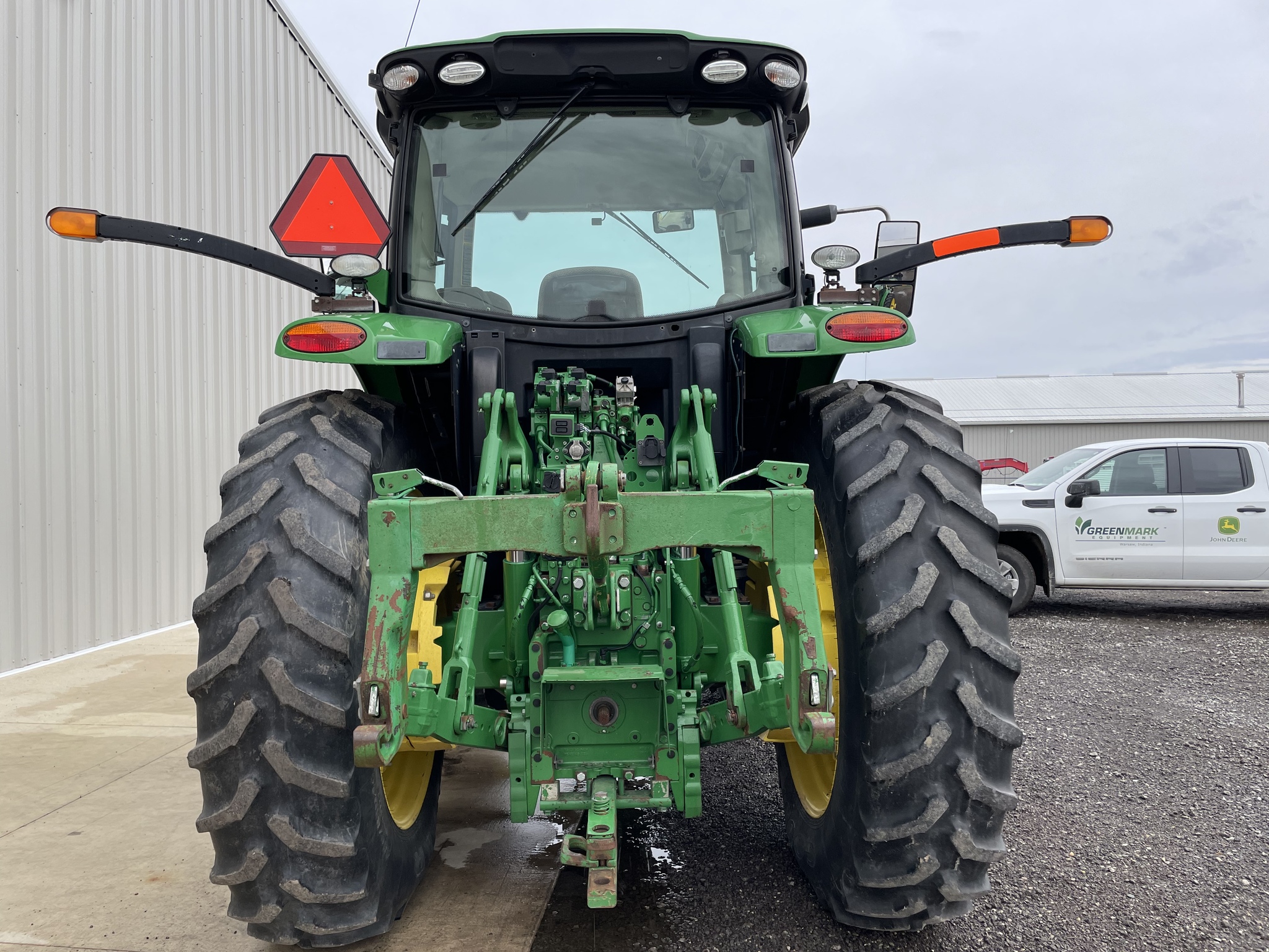 2015 John Deere 6175R Image 4