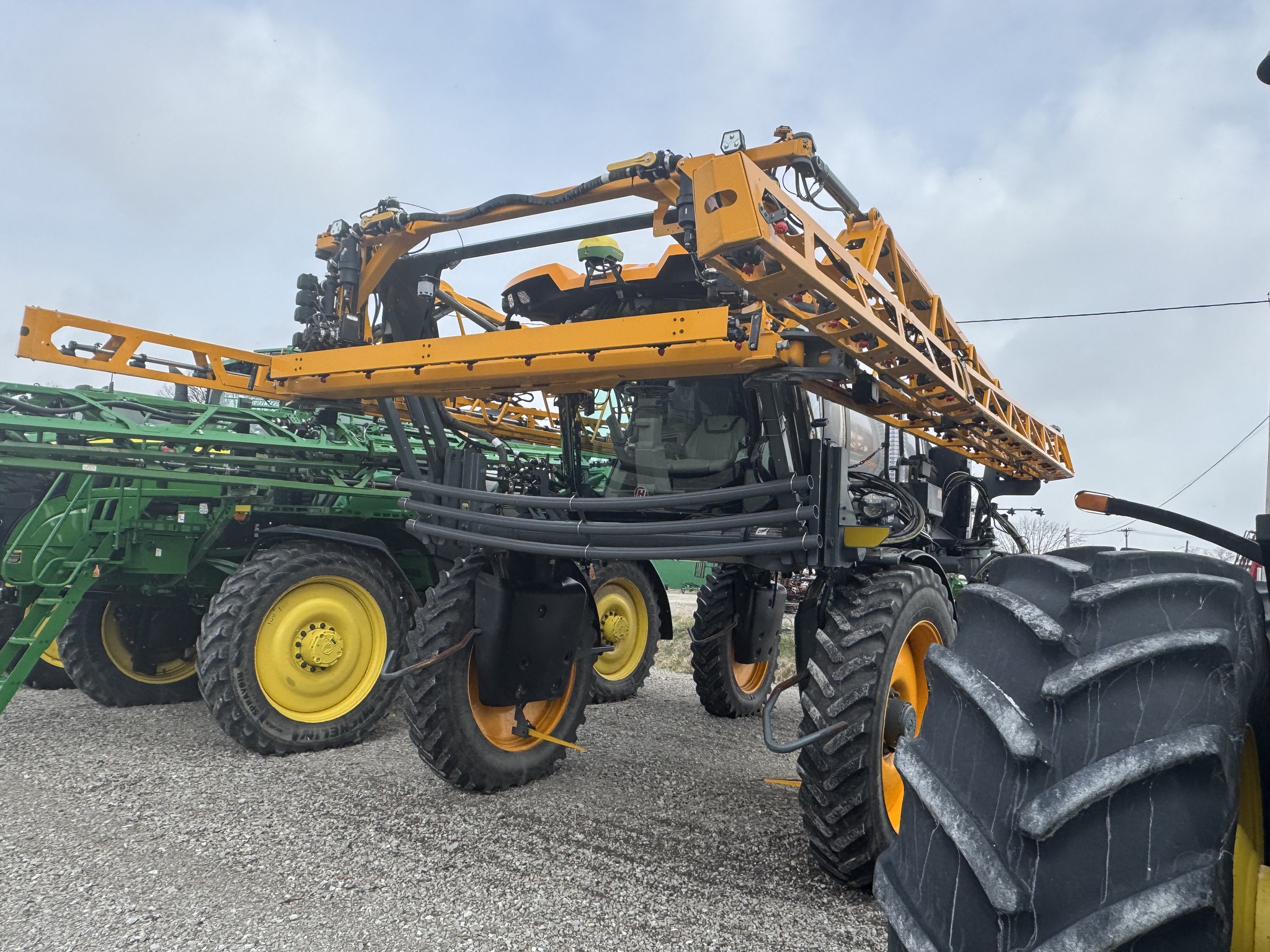 2022 Hagie STS16 Image 2