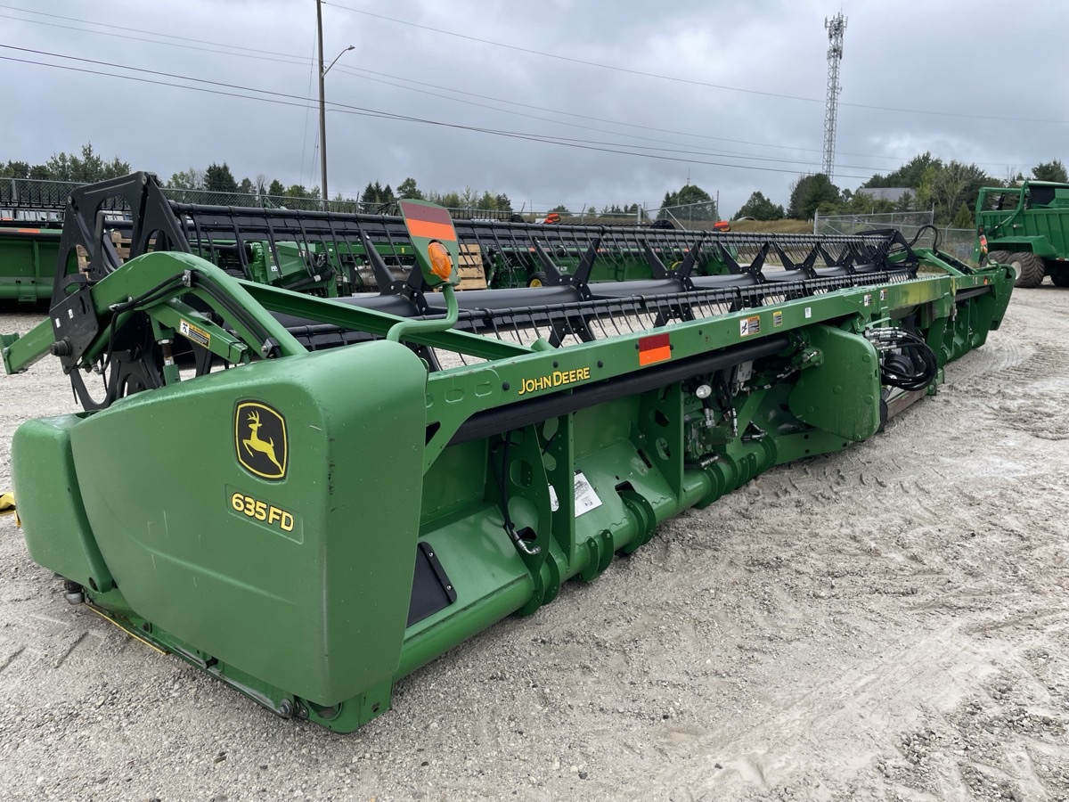 2012 John Deere 635FD Image 3