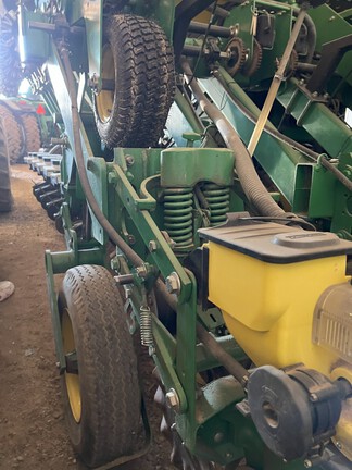 2005 John-Deere 1790