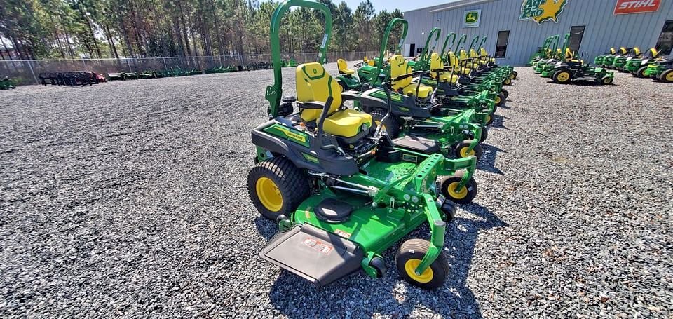 2025 John Deere Z960M Image 2