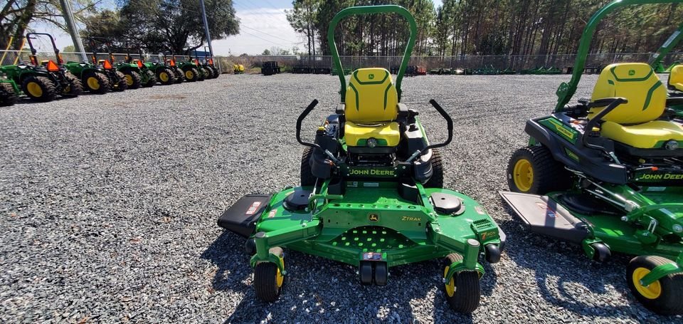 2025 John Deere Z960M Image 1