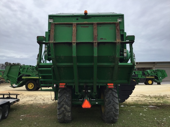 2015 John Deere CP690 Photo 7