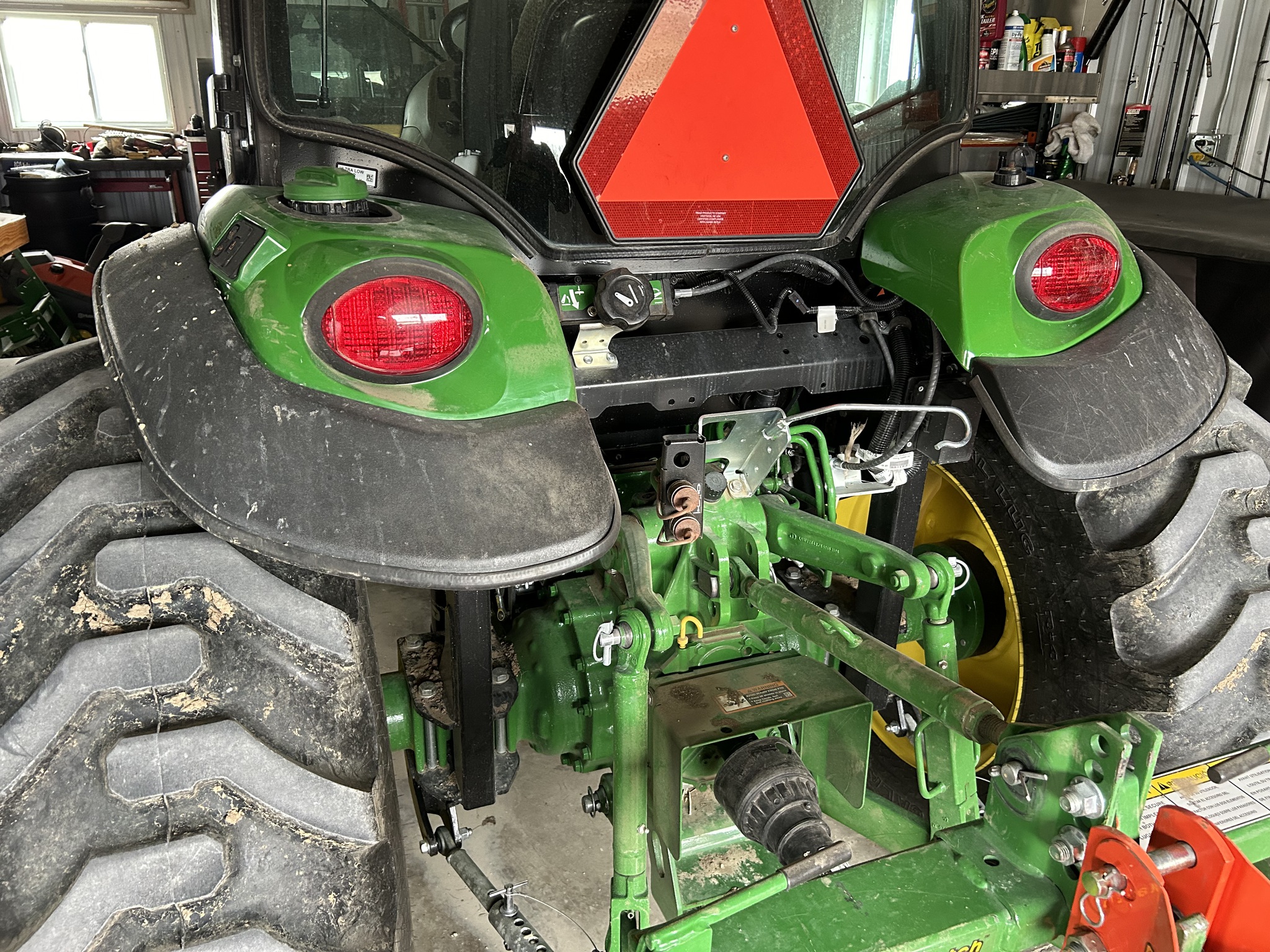 2022 John Deere 4052R Compact Utility Tractors Elkader, IA