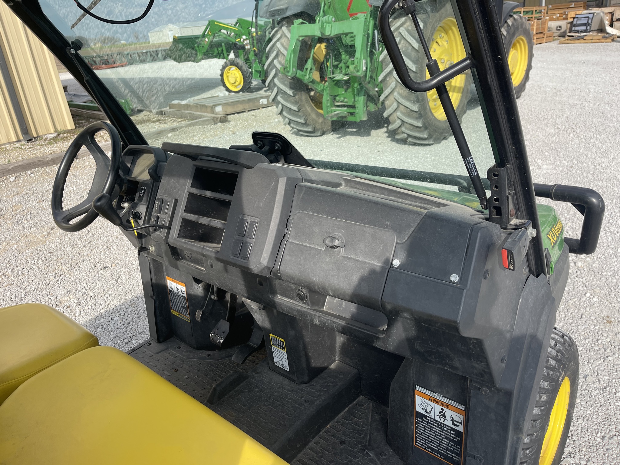  2019 John Deere XUV 835M at Heritage Tractor in Adrian, MO