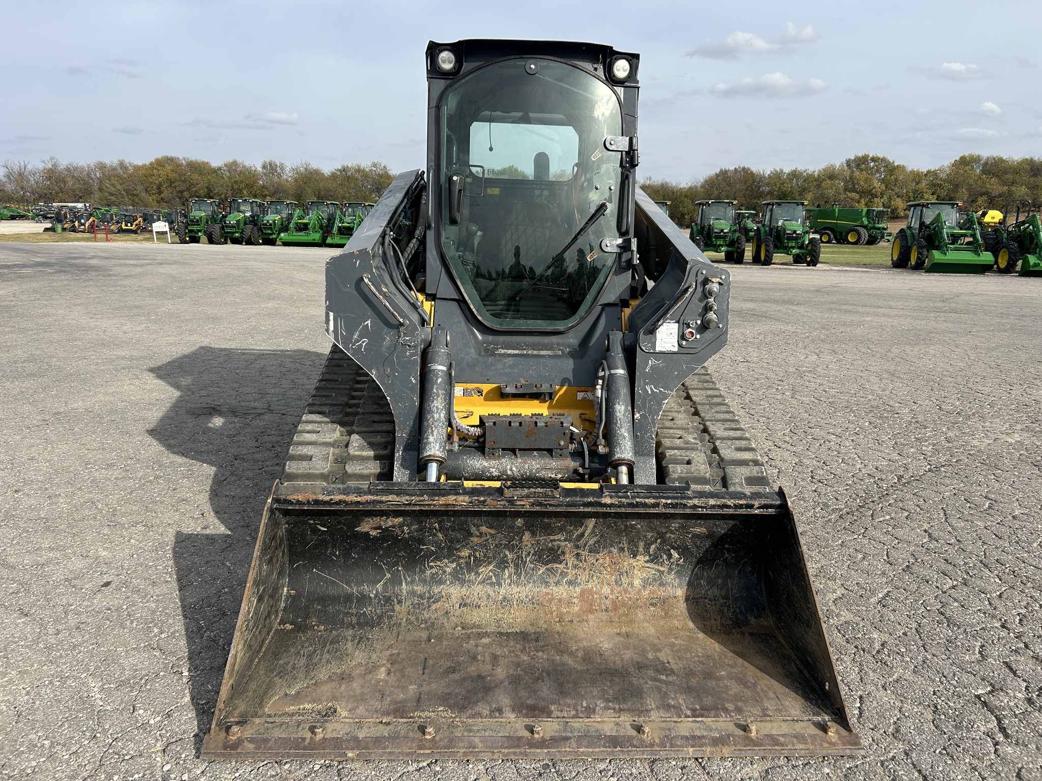  2019 John Deere 333G at Heritage Tractor in Baldwin City, KS