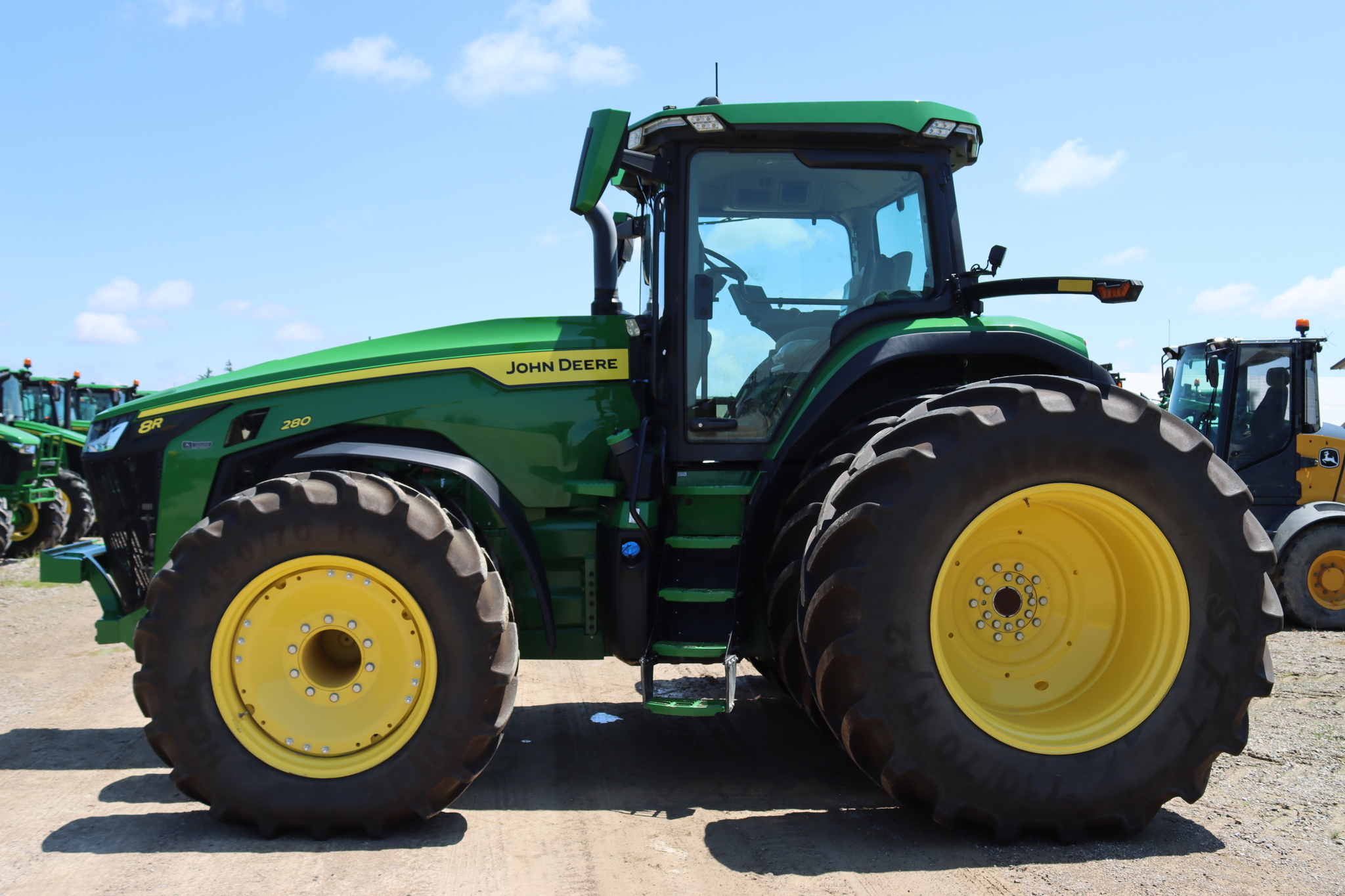 2022 John Deere 8R 280 Row Crop Tractors