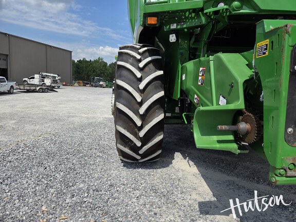 Photo of 2023 John Deere S780