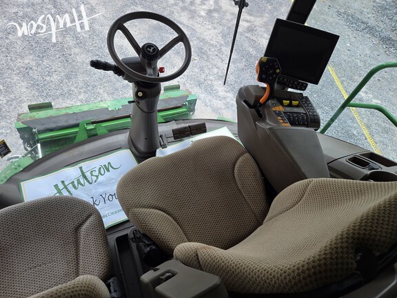 Photo of 2023 John Deere S780