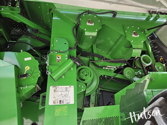 Photo of 2023 John Deere S780